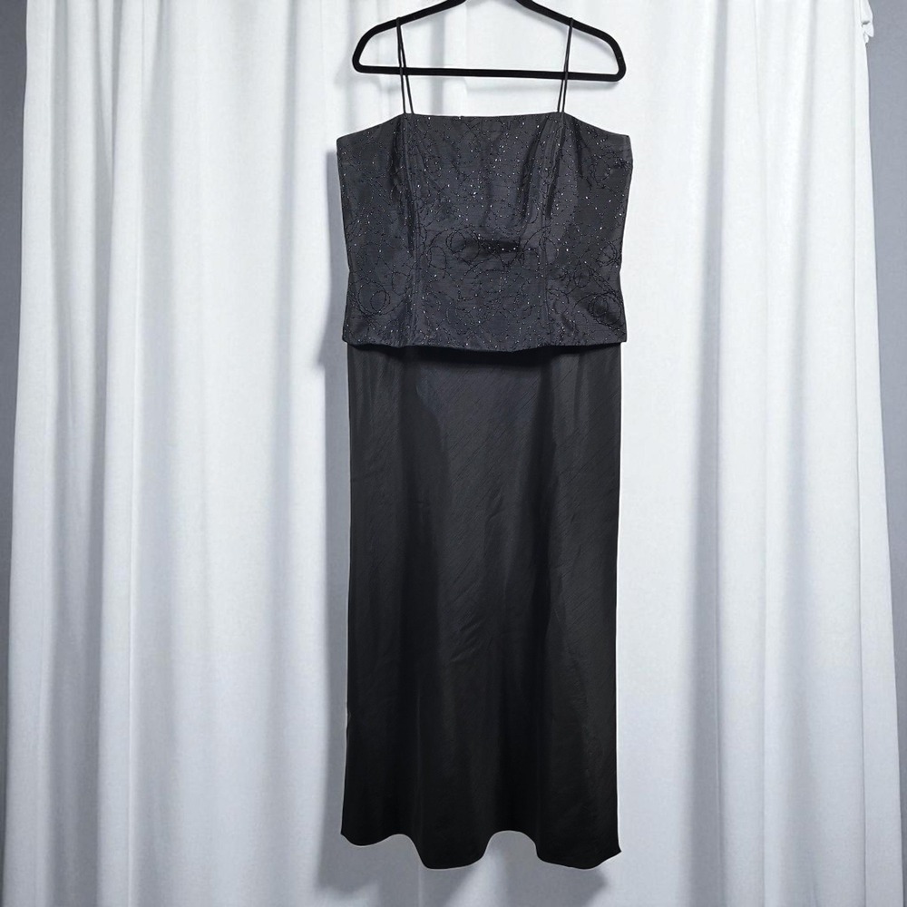 Chadwick's Black Beaded Formal Dress Woman Size 16 Sleeveless Evening Party Gown